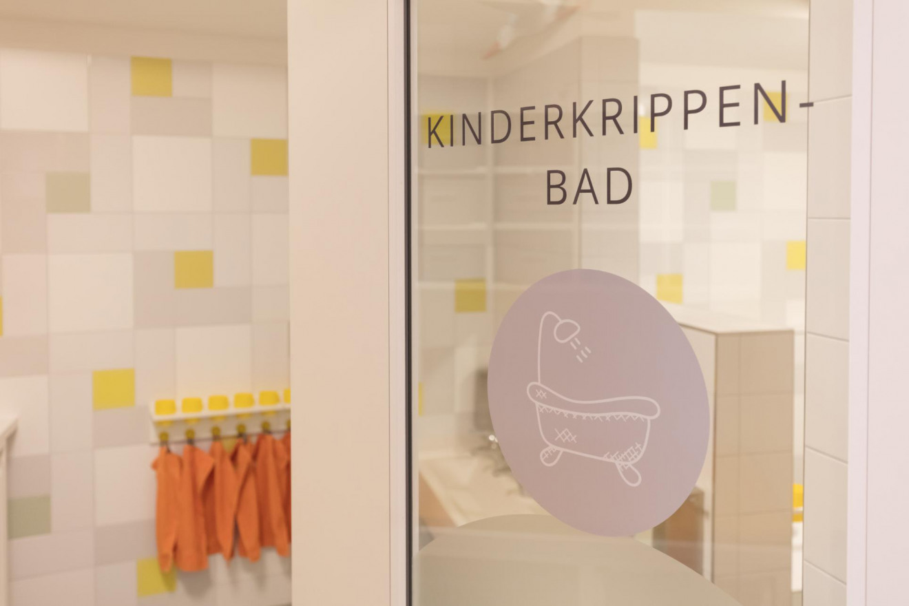 Kinderkrippenbad der Denk mit Kita München Glockenbach