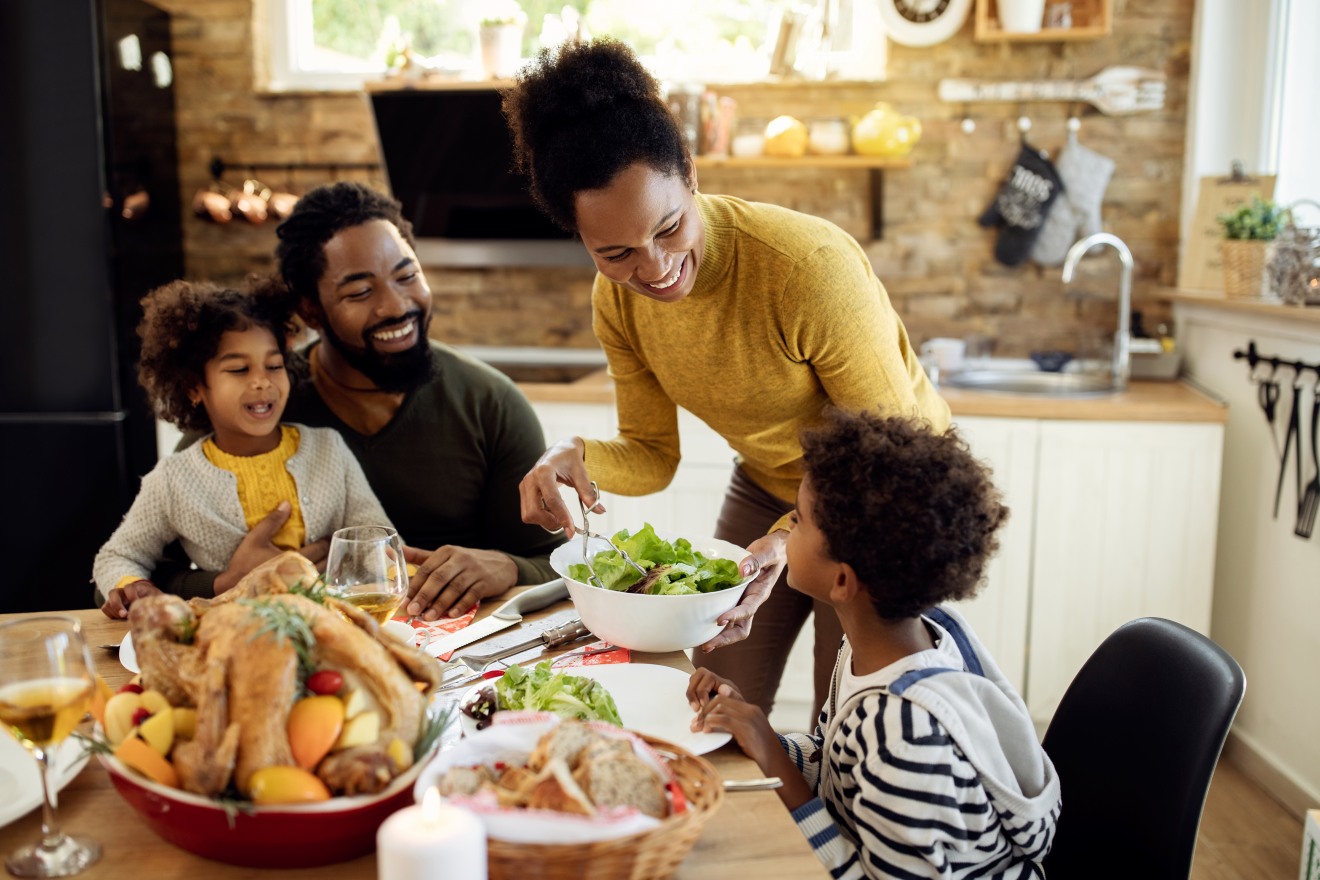 Wenn Kinder nicht mehr essen wollen: Wie Bezugspersonen am besten reagieren