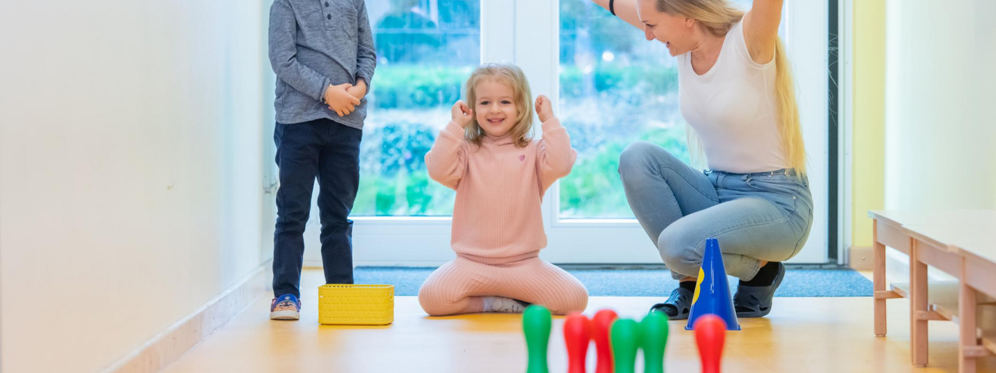 Kegeln im Kindergarten der Denk mit Kita