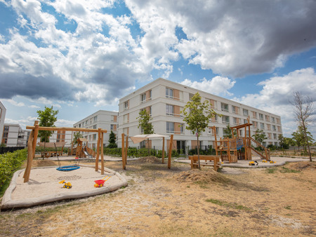 Spielgeräte im Garten der Denk mit Kita Heidelberg