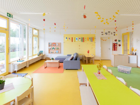 Kindergartengruppe in der Denk mit Kita München Aubing, Ilse-Fehling-Straße