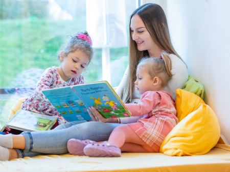 Dialogische Bilderbuchbetrachtung in der Denk mit Kita